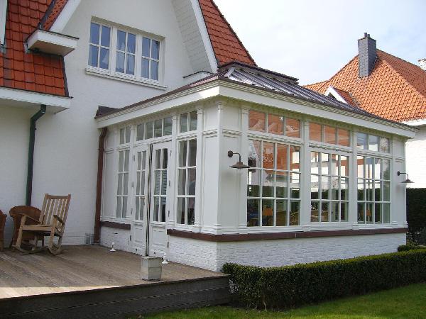 Orangerie in Belgien Frontansicht