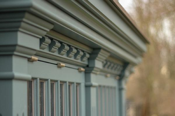 englischer Wintergarten in Magdeburg Detailansicht Verzierungen