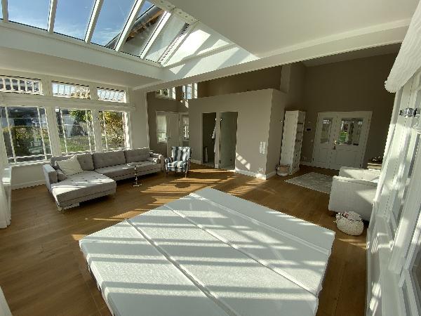 viktorianischer Wintergarten im Muensterland Innenansicht mit Sauna viktorianischer Wintergarten im Muensterland Innenansicht mit Sauna